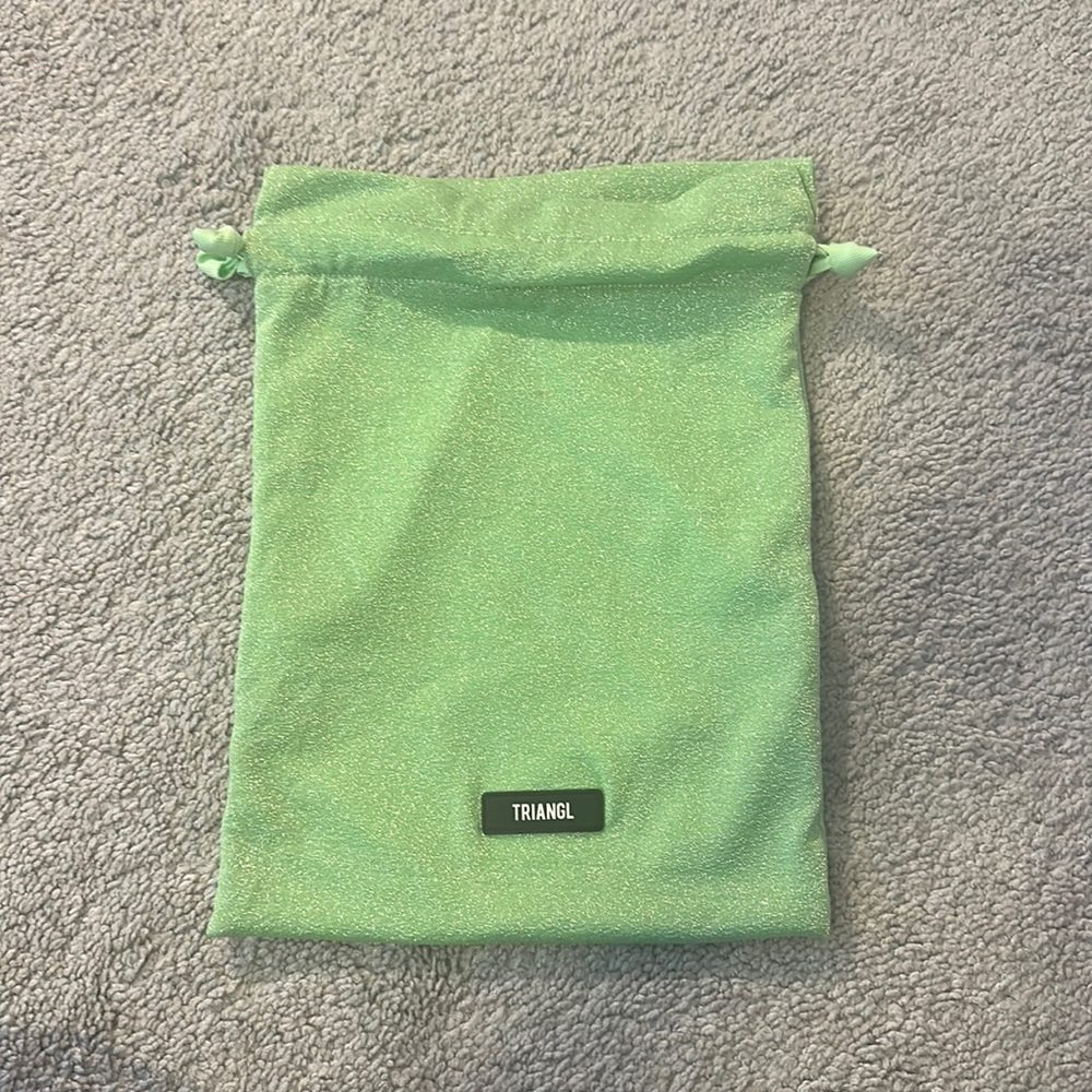 TRIANGL BAG